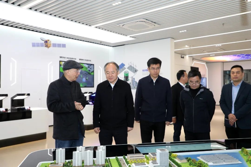 市長包鳴赴長三角太陽能光伏技術創新中心開展科技工作專題調研